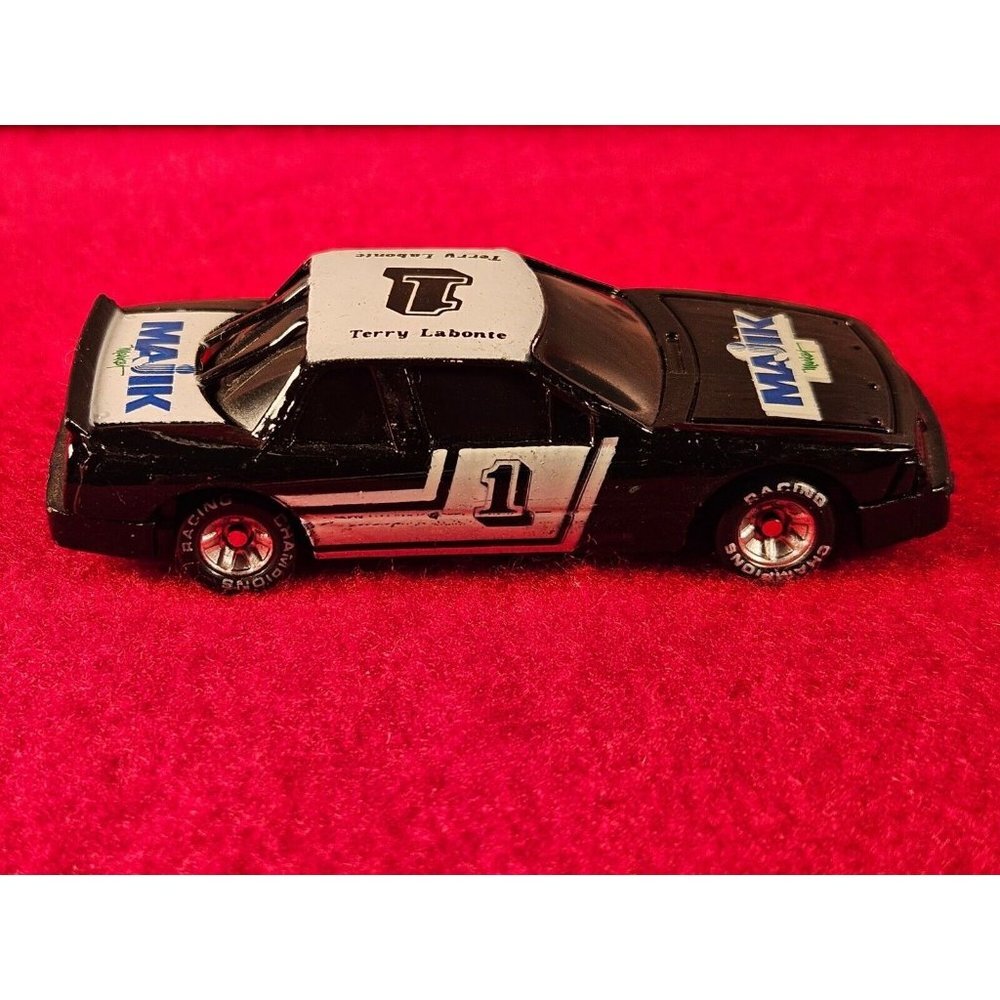 TERRY LABONTE NASCAR #1 TRANSPORTER BUNDLE w/MATCHING STOCKCAR - Picture 5 of 6